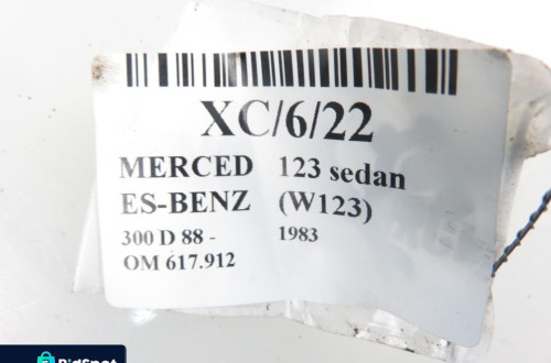 LISTWY ZAGARNIAJĄCE MERCEDES 123