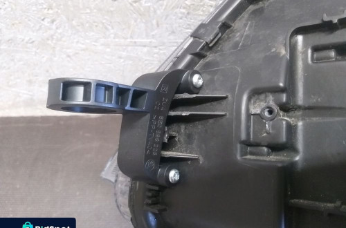 LAMPA PRZÓD PRAWA SKODA OCTAVIA III 3 XENON SKRĘTNY 5E1941016B