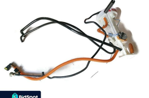 BMW X6 X6M F16 15r 4.4 CZUJNIK POZIOMU PALIWA