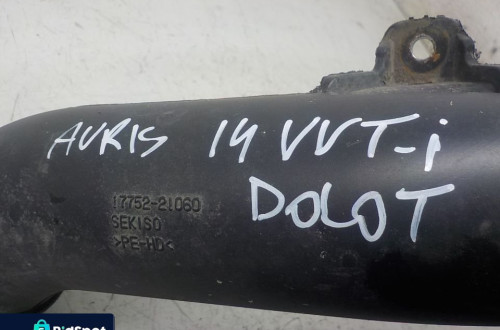 TOYOTA AURIS 1.4 VVTI RURA DOLOT POWIETRZA