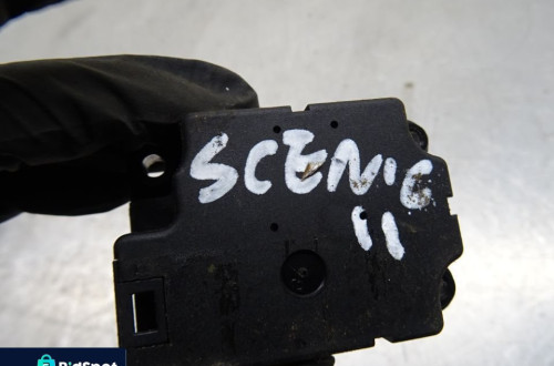 RENAULT GRAND SCENIC II 03-06 SILNICZEK NAGRZEWNICY M030990