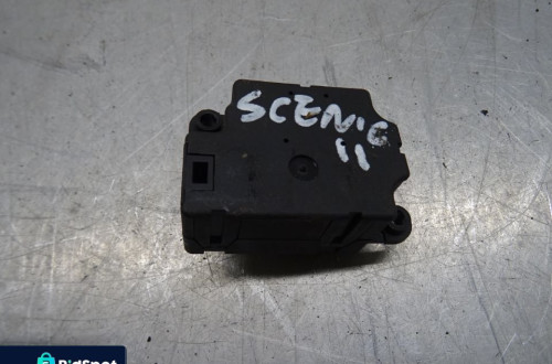 RENAULT GRAND SCENIC II 03-06 SILNICZEK NAGRZEWNICY M030990