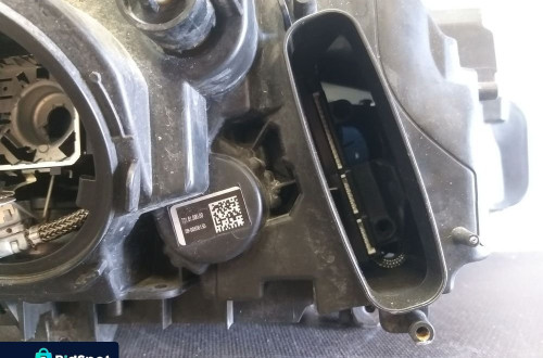 LAMPA PRZÓD LEWA BMW III 3 F30 F31 XENON SKRĘTNY