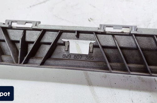 ŚLIZG ZDERZAKA ŚRODKOWY AUDI A4 B9 AVANT 8W9807385