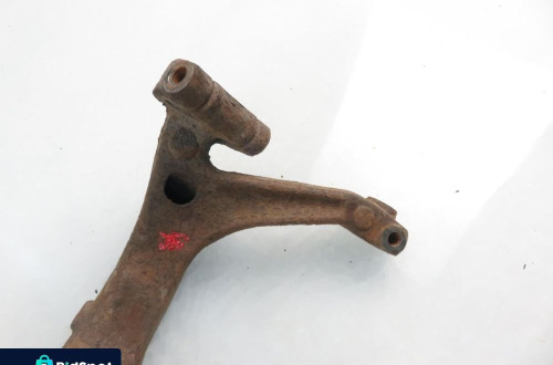 ZWROTNICA PIASTA PRZEDNIA LEWA VW PASSAT B5 FL 1.9 TDI