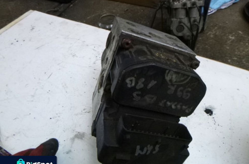 VW PASSAT B5 POMPA ABS 0273004281 0265216559