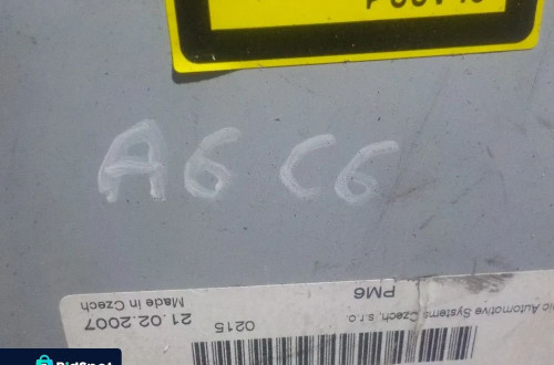 AUDI A6 C6 ZMIENIARKA CD 4E0035110A