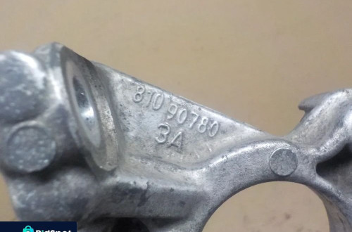 FIAT SCUDO 1.6HDI PODPORA PÓŁOSI 81090780