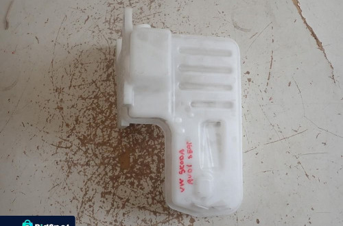 Zbiorniczek spryskiwaczy VW SEAT SKODA AUDI