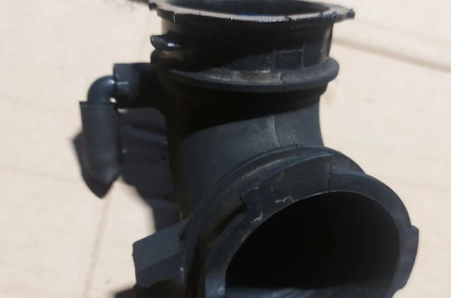 Rura dolotowa przepustnicy Mazda 1.6b 014081-1611