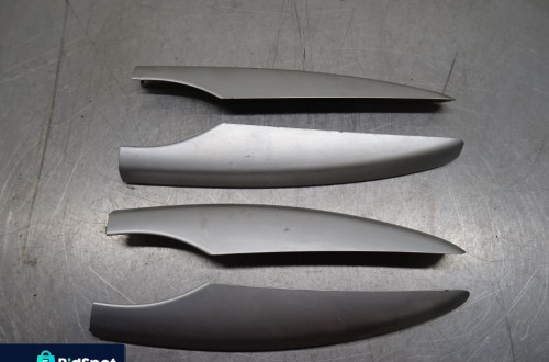 FORD MONDEO MK4 2.0TDCI 07-10 ZAŚLEPKA RELINGU ZAŚLEPKI RELINGÓW