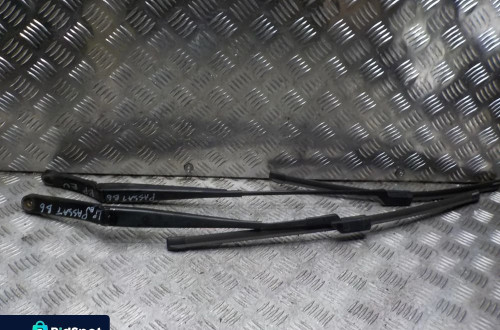 VOLKSWAGEN PASSAT B6 RAMIONA WYCIERACZEK PRZÓD EU