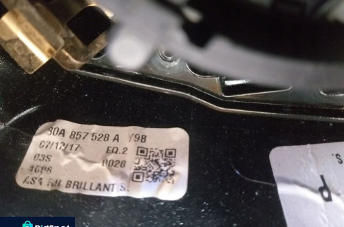 LUSTERKO PRAWE AUDI Q5 151PIN 80A857528A