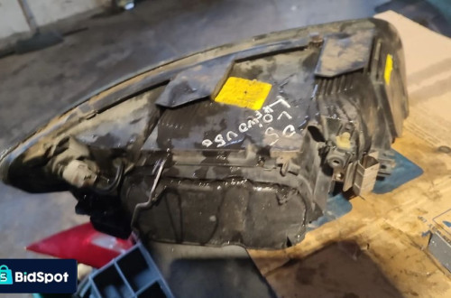 VOLVO S40 II V50 Lampa lewa przednia anglik
