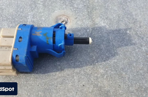 FORD KUGA II MK2 CZUJNIK HAMULCA STOP STOPU