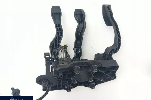 PEDAŁY KOMPLET ALFA ROMEO MITO 2008-2013 3809550002