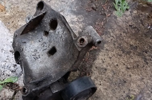 bmw e46 1.9 lapa podstawa sprezarki klimatyzacji