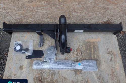 HAK HOLOWNICZY ACPS AUTOMOTIVE TOYOTA AURIS II E18