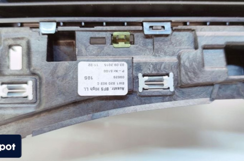 KRATKA NAWIEWU AUDI A4 B9 A5 8W1820902C