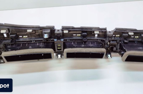 KRATKA NAWIEWU AUDI A4 B9 A5 8W1820902C