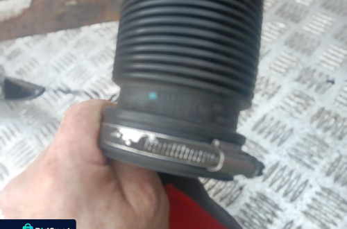 audi a4 b5 a6 c5 2.4 przewod waz dolot rura powietrza 8d0129627