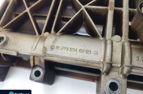 POMPA OLEJU MERCEDES C W203 S203 CL203 1.8 KOMPRESSOR R2710340203