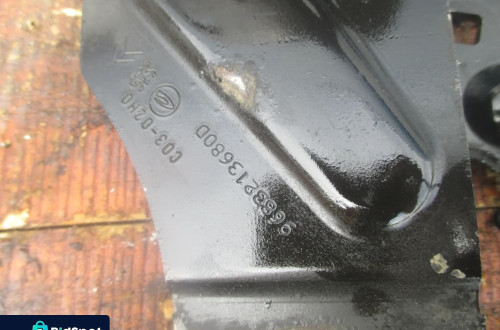 Zawiasy klapy Peugeot 3008