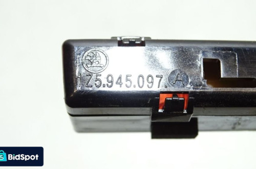 ŚWIATŁO STOPU SKODA OCTAVIA II 1.9TDI 1Z5945097