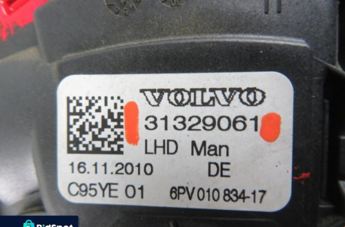POTENCJOMETR GAZU VOLVO S60 II 2.0 31329061