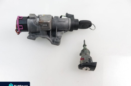 STACYJKA WKŁADKI VW POLO 9N 4B0905851