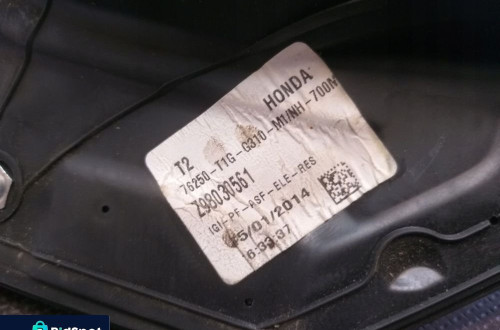 LUSTERKO LEWE HONDA CRV 12-18 9PIN