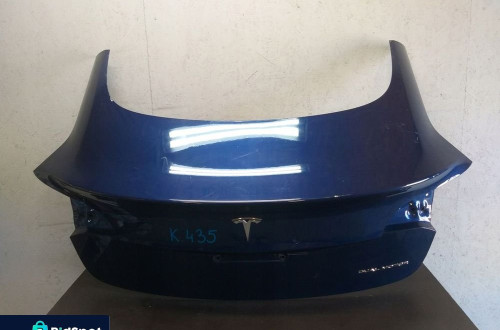 KLAPA TYŁ TESLA III 3