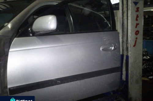 DRZWI TOYOTA AVENSIS 97- LEWE PRZEDNIE