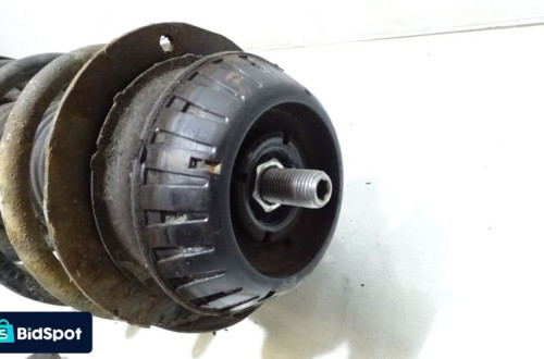 MCPERSON LEWY PRZEDNI TOYOTA YARIS II P9 1.0