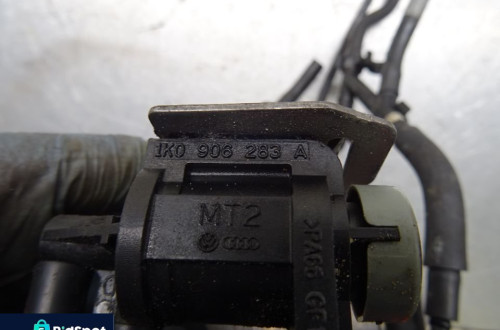 VW PASSAT B6 2.0 TDI ZAWÓR ZAWORY PODCIŚNIENIA 1K0906283A