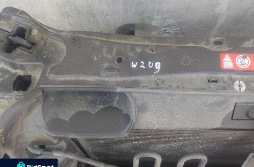 MERCEDES 209 2.2 CDI PAS PRZEDNI