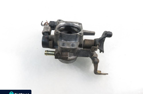 PRZEPUSTNICA TOYOTA YARIS I 1.0 VVT 8945252010