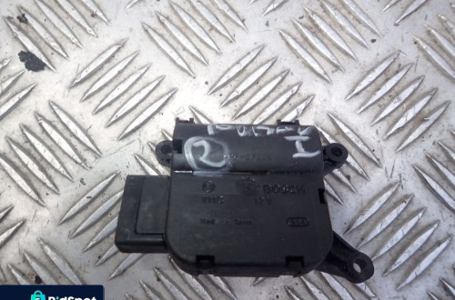 CAYENNE TOUAREG SILNICZEK NAGRZEWNICY 0132801320 RADOM