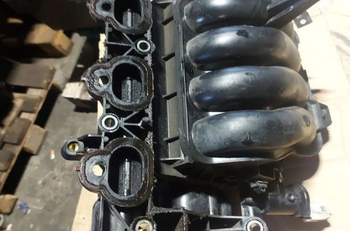 Kolektor ssący Mazda 3 1.6b &#x27;03-09r Z627 099800-0220
