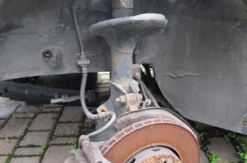 ZWROTNICA VOLVO V40 S40 1.8ccm 95-03 LEWA