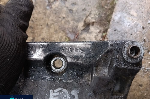 bmw e39 e46 x5 e53 3.0d lapa podstawa wspornik sprezarki klimatyzacji napinacz 7786194