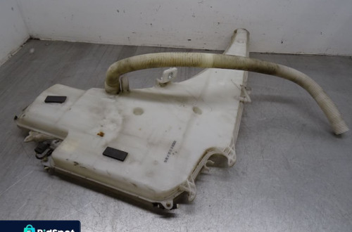BMW E87 LIFT 07-11 2.0D ZBIORNICZEK SPRYSKIWACZY