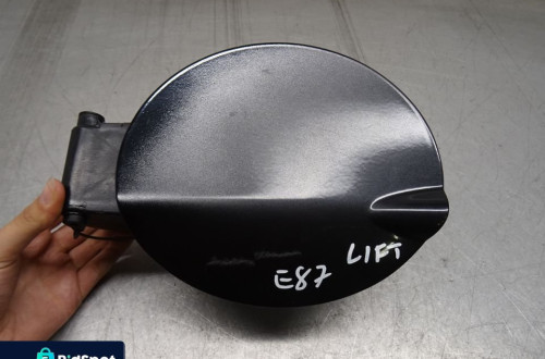 BMW E87 LIFT 07-11 2.0D KLAPKA PALIWA