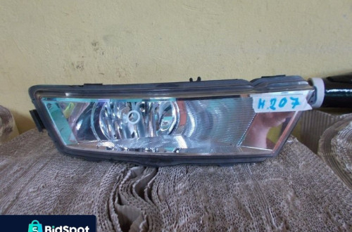HALOGEN PRAWY SKODA RAPID