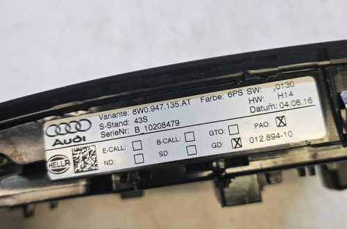 LAMPKA PODSUFITKI AUDI A4 B9 8W0947135AT LED 6PS POD SZYBERDACH