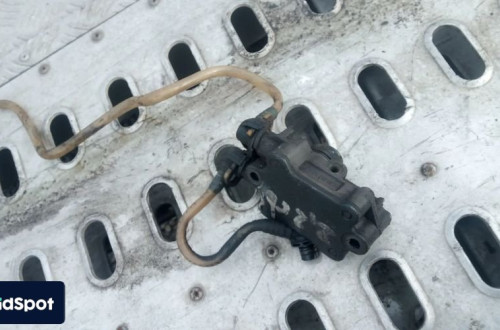 MERCEDES 2.2 CDI ZAWOR ZWROTNY POMPA PALIWA