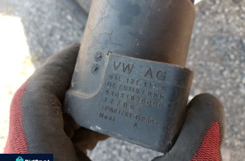 SKODA OCTAVIA II 2.0TDI TLUMNIK TURBINY 03L131111G