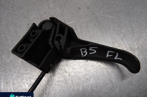 VW PASSAT B5 LIFT KOMBI 1.9 TDI LINKA RĄCZKA OTWIERANIA MASKI 3B1823535D