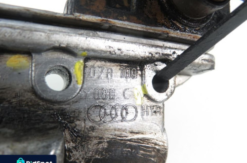 NAPINACZ ŁAŃCUCHA AUDI A6 C5 2.4 078109088C