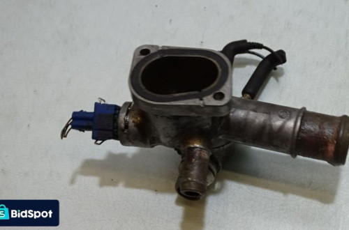 PODGRZEWACZ WODY VOLKSWAGEN PASSAT B5 1.9TDI 038121145